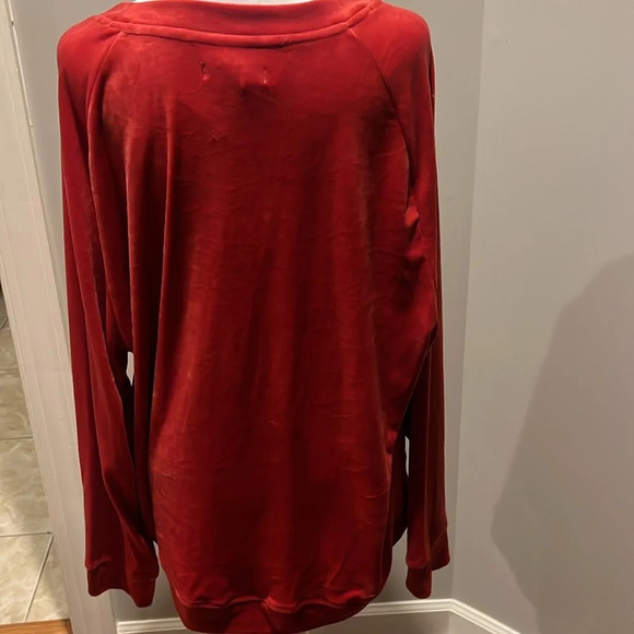 RAE DUNN NWT Holiday Red Velour “MERRY.” Cozy Sweatshirt Size XL - Picture 3 of 3